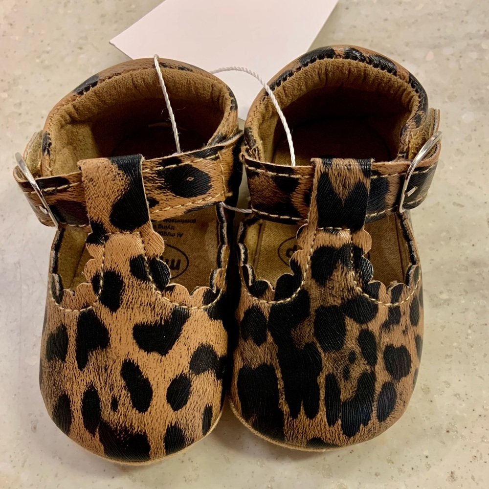 NWT Animal Print Mary Janes - Picture 4 of 9